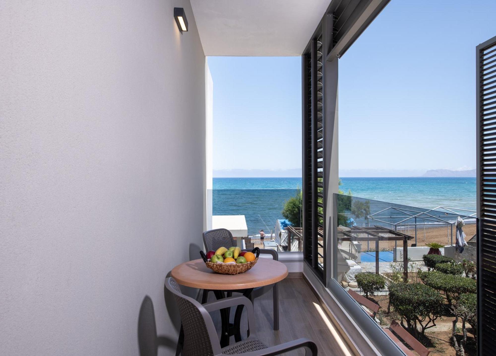 Creta Palm &