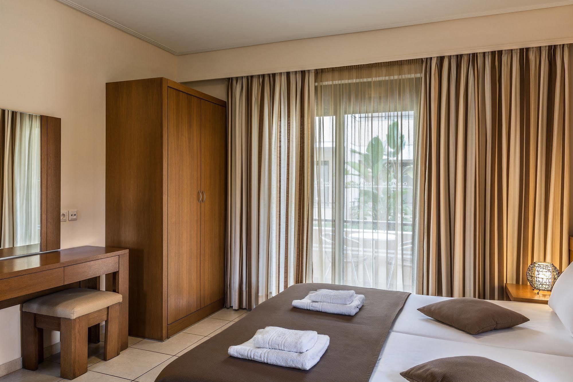 Creta Palm & 4*